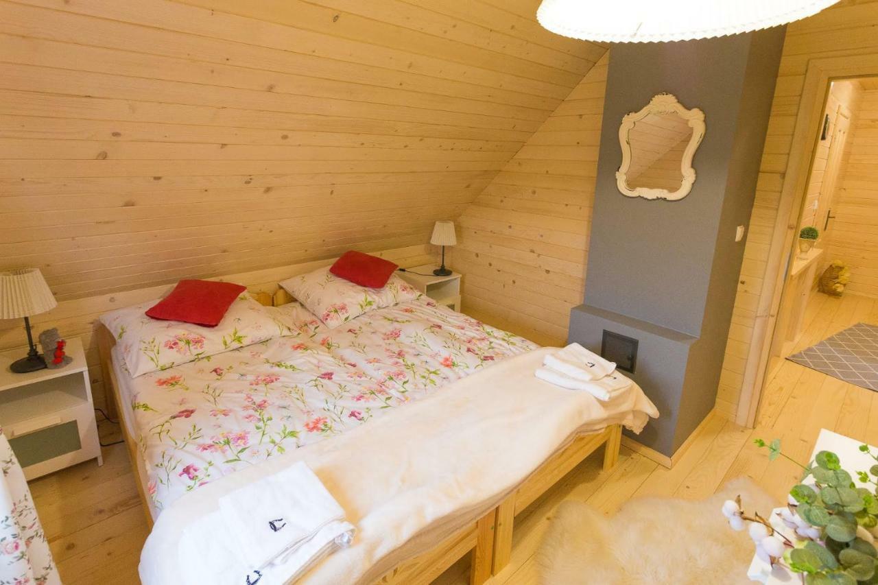 Domki Pod Kuznia Falsztyn Exterior foto